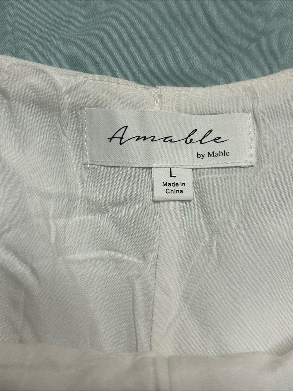 White High-Waist Embroidered Floral Shorts - Picture 2 of 3